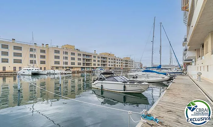 PORT MOXÓ Appartement avec deux chambres, vue sur le canal et parking extérieur privé