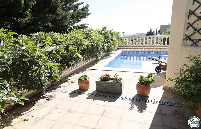 10 raisons d'acheter cette maison avec piscine à Can Isaac, Palau Saverdera.