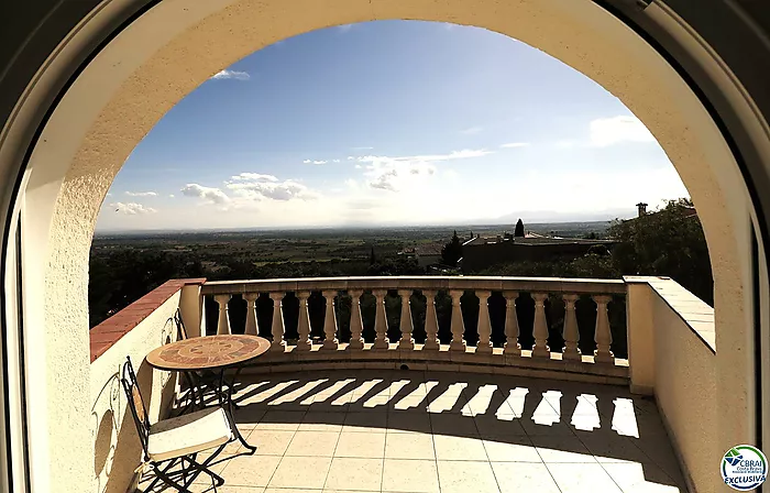 10 raisons d'acheter cette maison avec piscine à Can Isaac, Palau Saverdera.