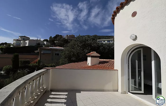 10 raisons d'acheter cette maison avec piscine à Can Isaac, Palau Saverdera.