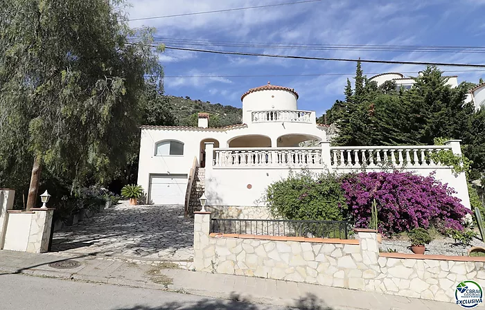 10 raisons d'acheter cette maison avec piscine à Can Isaac, Palau Saverdera.