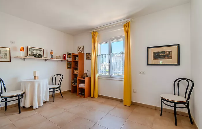 APPARTEMENT ENSOLEILLÉ PRÊT À EMMENER !