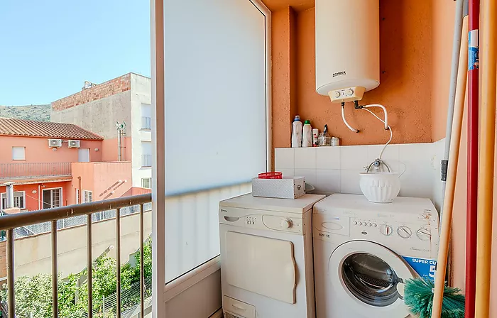 APPARTEMENT ENSOLEILLÉ PRÊT À EMMENER !