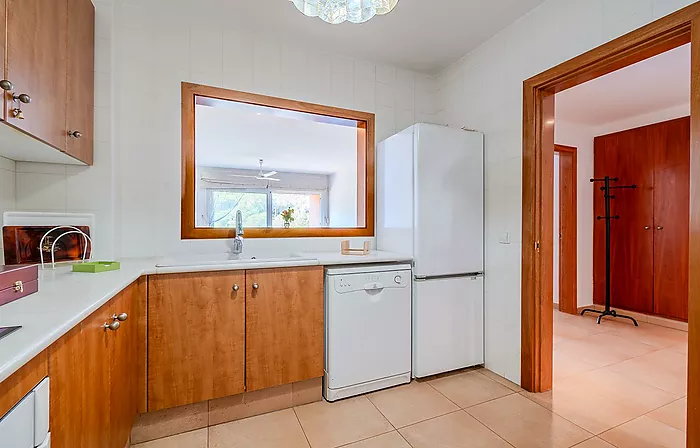 APPARTEMENT ENSOLEILLÉ PRÊT À EMMENER !