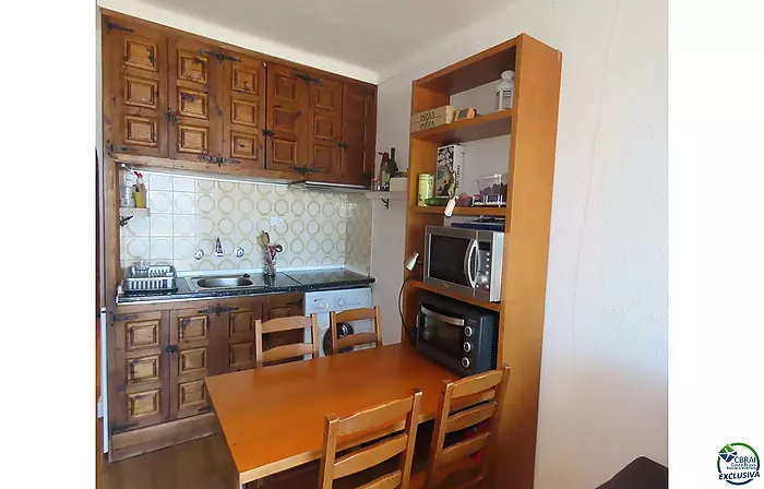 Vue de rêve de ce studio à vendre à Empuriabrava, idéal pour les amoureux de la plage