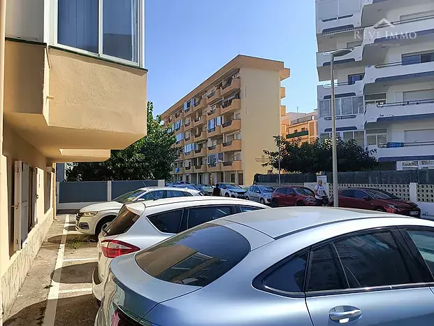 Appartement avec amarre de 7m et parking à santa Margarita-Rosas