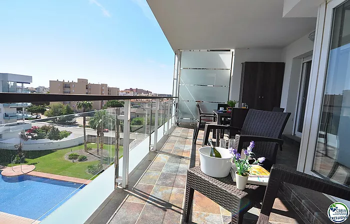 Piso - Apartamento en venta en Roses, con 45 m2, 1 habitación, 1 baño, Piscina, parking y Trastero, Ascensor, Amueblado, Aire acondicionado y Calefacc