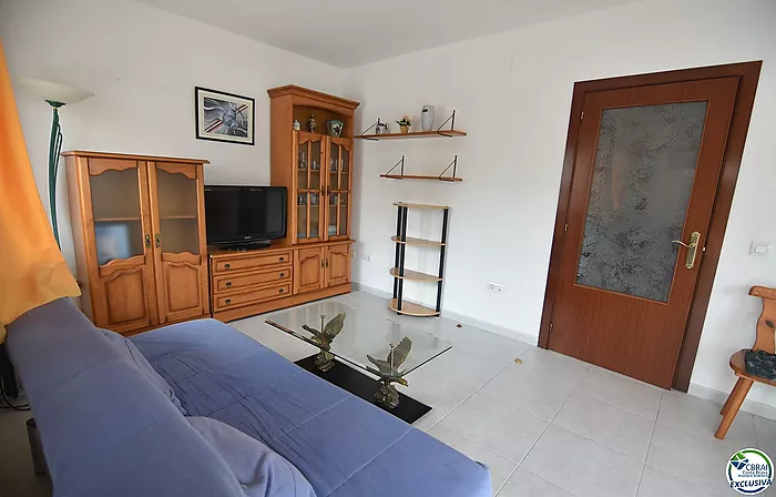 Apartamento a 450 m de la playa de Santa Margarita, Roses.