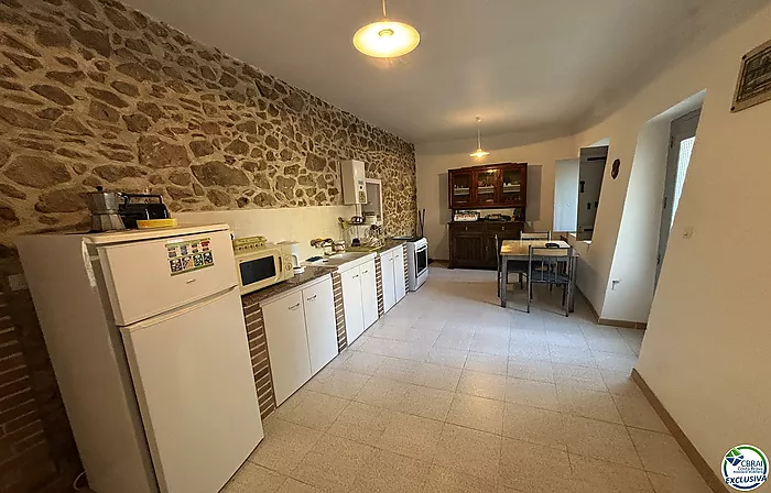 ¡Encantadora Casa en Venta en Vilajuiga!