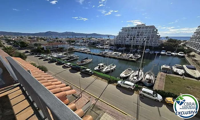 Réservé - Penthouse avec 2 chambres, vue mer et grand garage