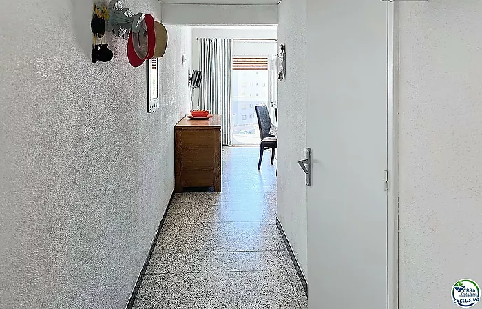 APARTAMENTO VISTA AL MAR A 2 MINUTOS DE LA PLAYA CON PARKING