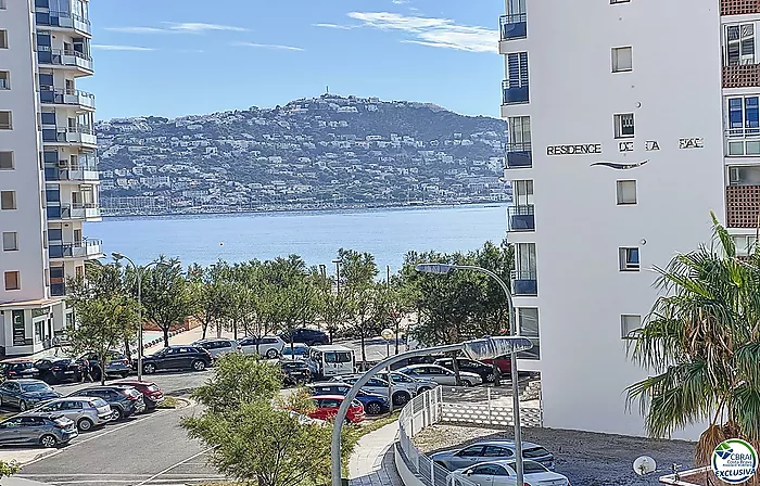 APARTAMENTO VISTA AL MAR A 2 MINUTOS DE LA PLAYA CON PARKING