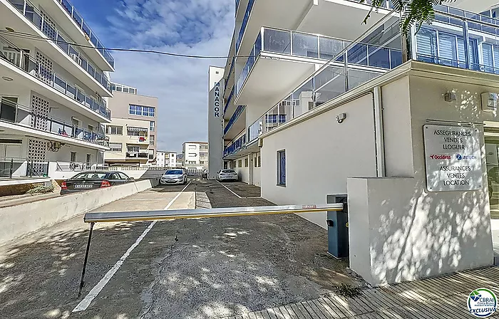 APARTAMENTO VISTA AL MAR A 2 MINUTOS DE LA PLAYA CON PARKING