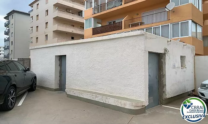 Apartamento con vista mar en Roses,  Santa Margarita  a 100 m de la playa