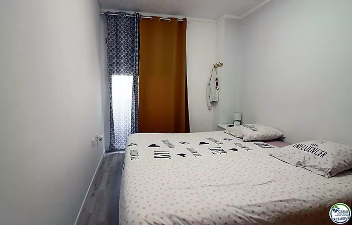 Amplio apartamento de 2 dormitorios con gran terraza de 31m2