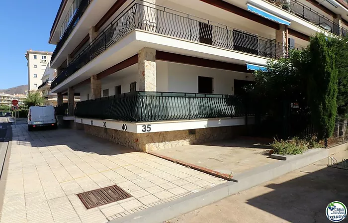 Amplio ático con gran terraza de 31 m2 a 50 m de la playa en el Salatà