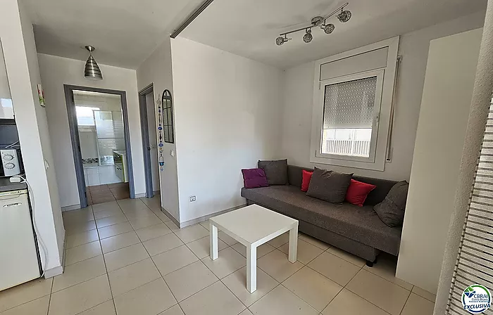 À vendre : Appartement lumineux avec licence touristique à Santa Margarita, Roses