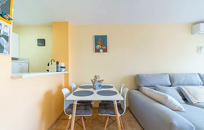 Apartamento con 2 dormitorios y parking interior