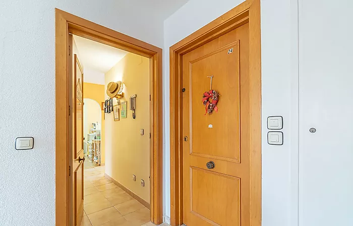 Apartamento con 2 dormitorios y parking interior