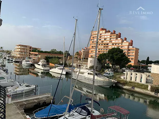 BEL APPARTEMENT VUE CANAL A SANTA MARGARITA ROSAS AVEC LICENCE TOURISTIQUE