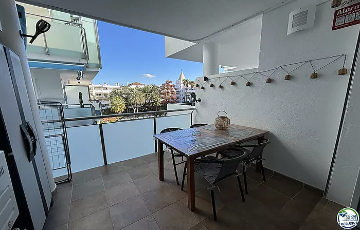 Magnífico apartamento con piscina comunitaria