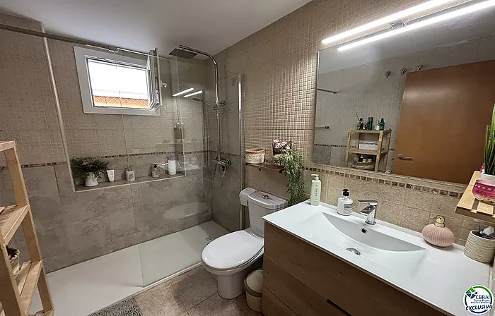 Magnífico apartamento con piscina comunitaria