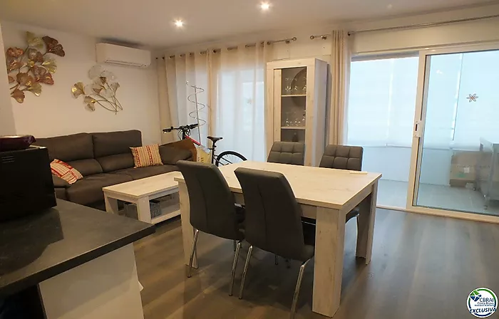 Apartamento de 2 habitaciones con vistas al mar