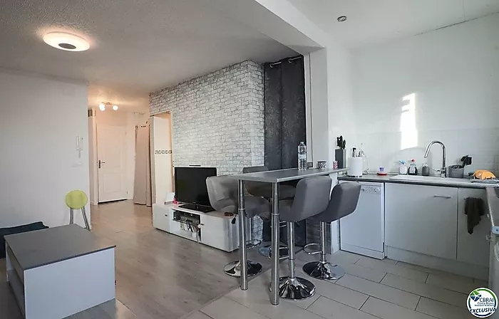 Spacieux appartement de 2 chambres avec une grande terrasse de 31m2