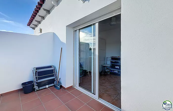 Hermosa Casa en Venta con 3 Dormitorios y Garaje