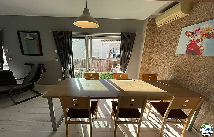 APARTAMENTO SOLEADO, REFORMADO, 3 DORMITORIOS, 2 BAÑOS A 150 M DE LA PLAYA, CERCA DE TODOS LOS SERVICIOS.