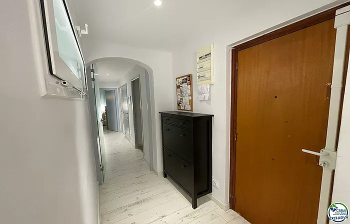 APARTAMENTO SOLEADO, REFORMADO, 3 DORMITORIOS, 2 BAÑOS A 150 M DE LA PLAYA, CERCA DE TODOS LOS SERVICIOS.