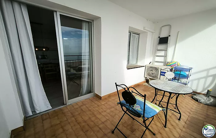 Apartamento totalmente reformado vista mar en Empuriabrava,, Costa Brava (España)