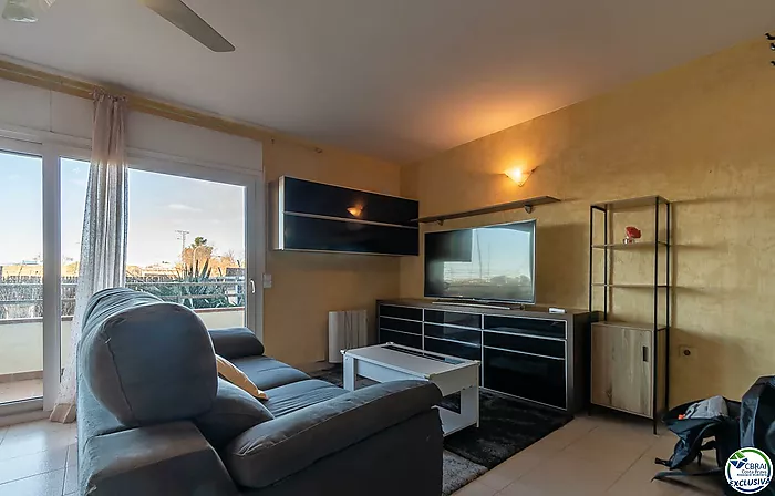 Magnifique appartement dans un quartier calme avec vue sur le canal.