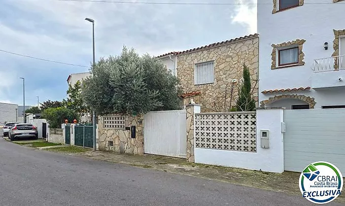 Casa Unifamiliar en Empuriabrava - En Venta