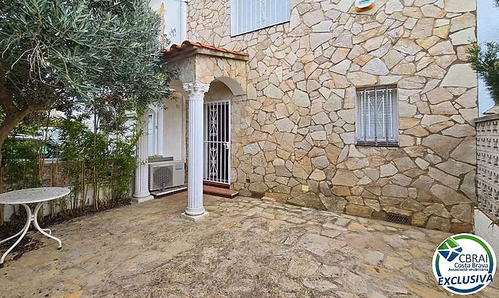 Casa Unifamiliar en Empuriabrava - En Venta